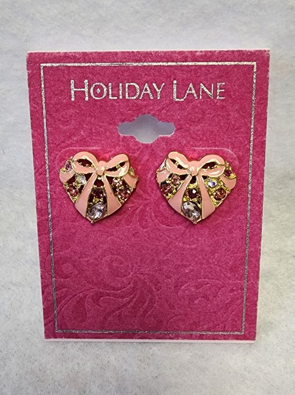 Photo 1 of Valentine's Day GOLD TONE HEART EARRING