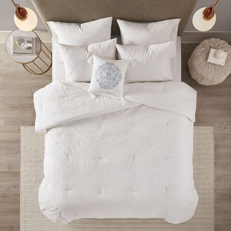 Photo 3 of Size FULL/ QUEEN Madison Park 4-Pc. Comforter Set with White Finish Full/Queen. 4 pieces set. • Full/Queen comforter set includes. • 90"W× 90" L comforter. • Two 20" W × 26" L standard pillow shams. • 16" W × 16" L square throw pillow • Pillow shams featu