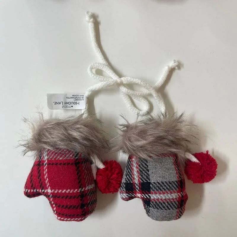 Photo 1 of Macy's Holiday Lane Collection Holiday Plaid Mittens 