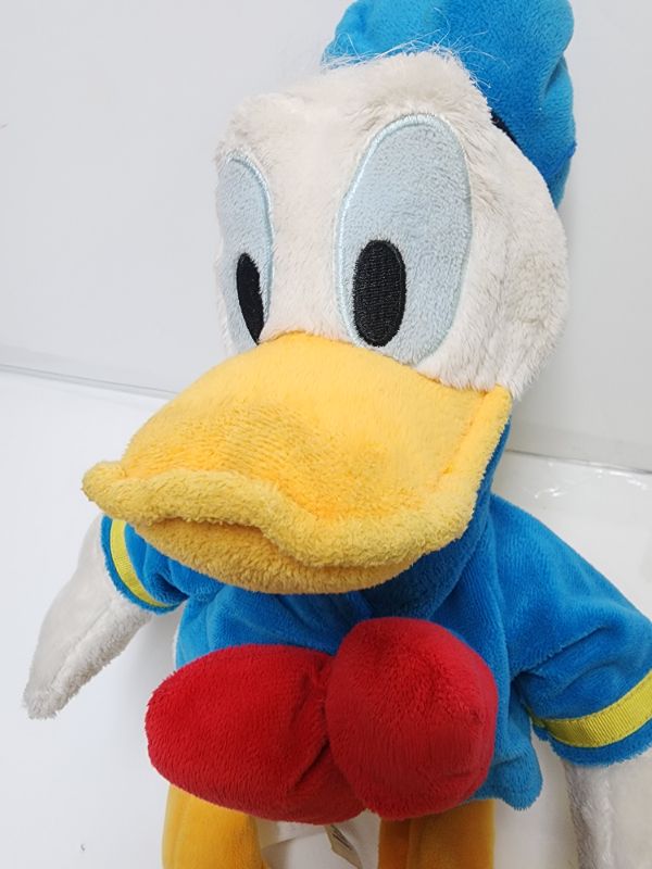 Photo 3 of Donald Duck Plush Disney Store Authentic Exclusive Stuffed Animal 18 inches Soft. 