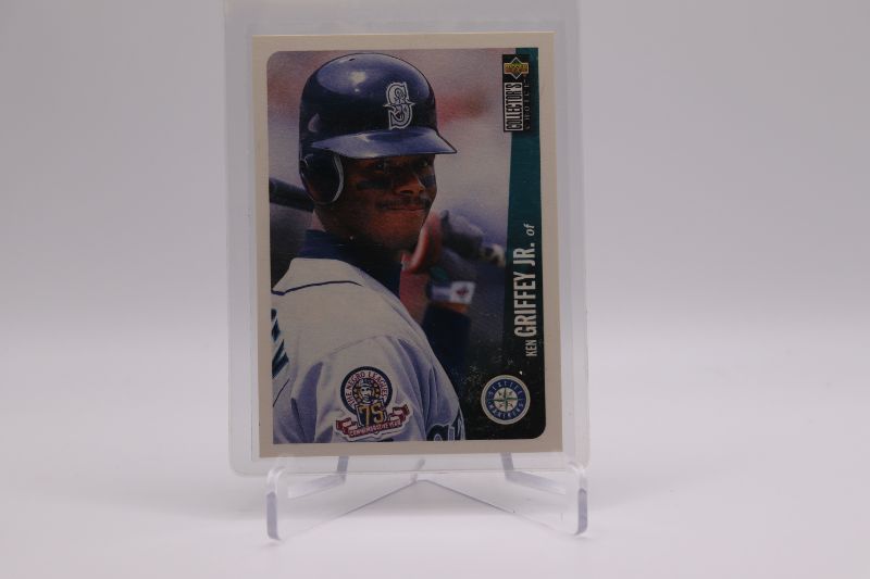 Photo 1 of 1995 UD Ken Griffey Jr (Mint)