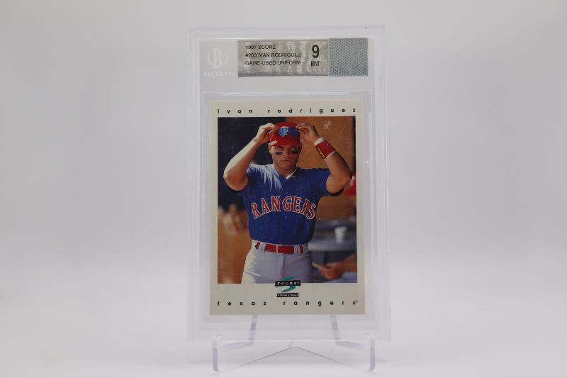 Photo 1 of 1997 Score Ivan Rodriguez Game Used (Graded 9)