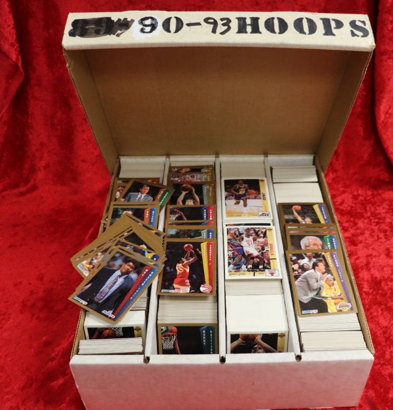 Photo 1 of Over 3000 1990-93 Basketball cards