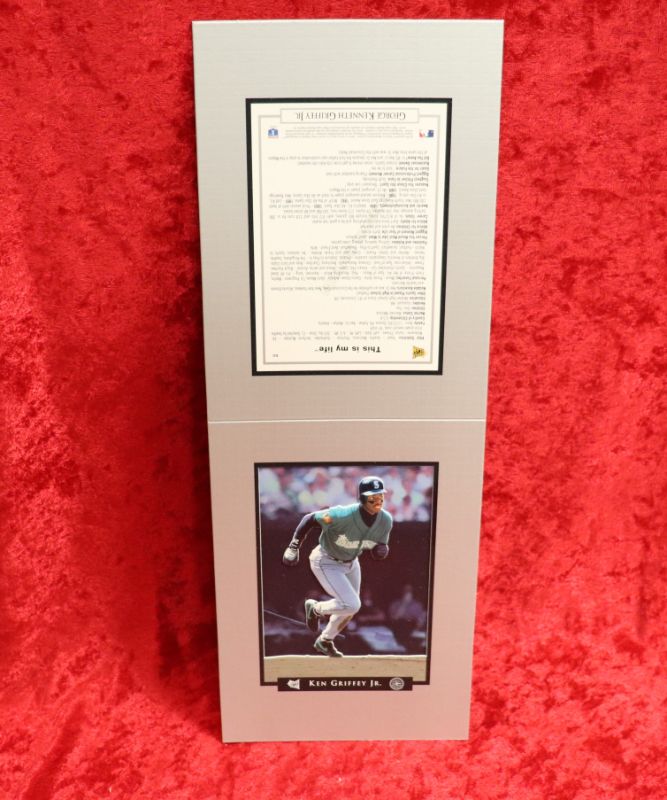 Photo 1 of Ken Griffey Jr 1994 folding 3D card (Mint)