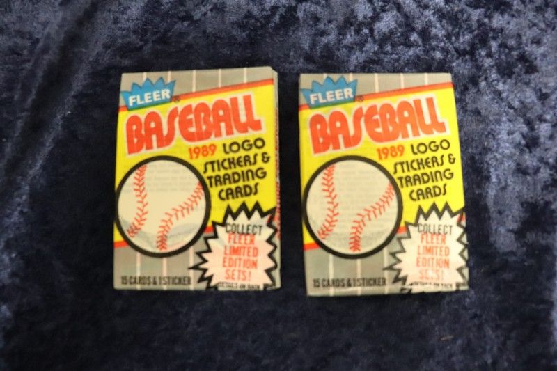 Photo 1 of 1989 Fleer Baseball packs x2 (sealed)