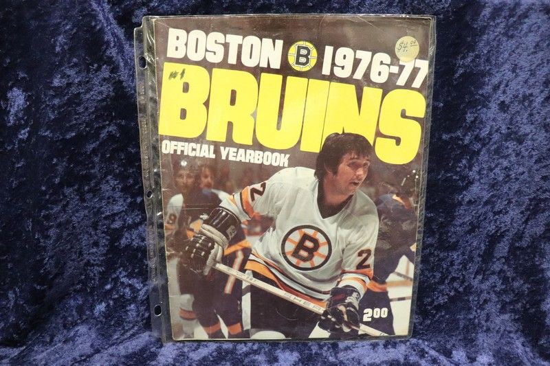 Photo 1 of 1976 Bruins Yearbook