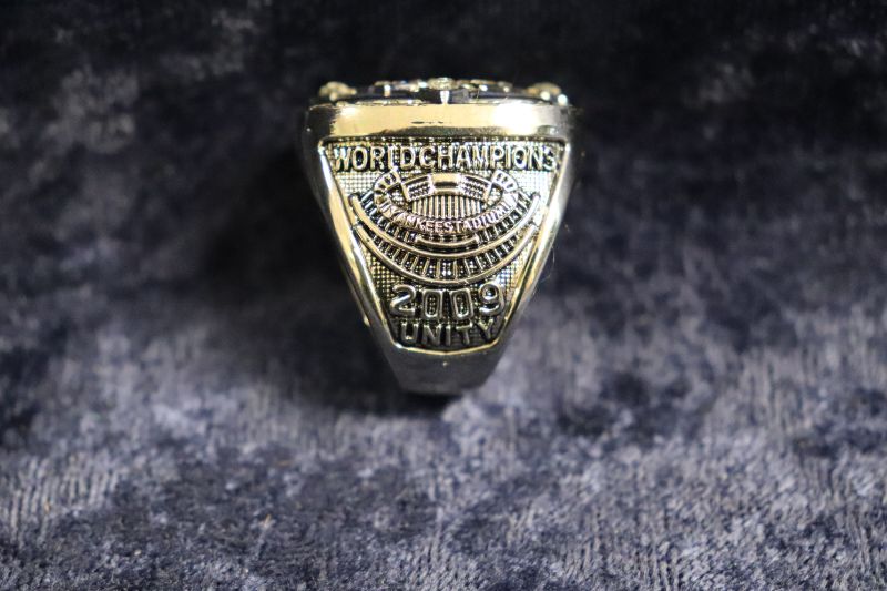 Photo 2 of Derek Jeter 2009 Yankees Champ Ring replica