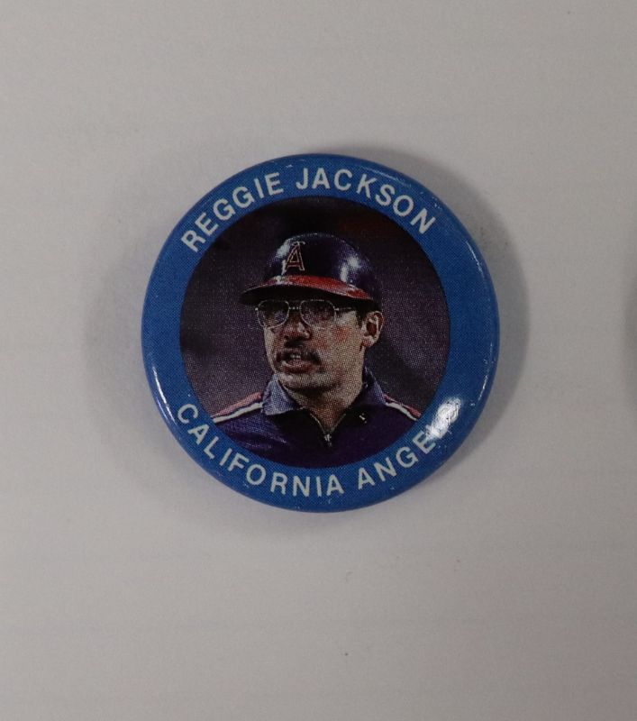 Photo 1 of Reggie Jackson 1984 metal pin 1.25”