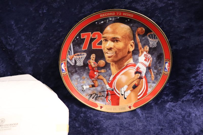 Photo 1 of Michael Jordan 1996 UD collector’s plate “72 Wins”