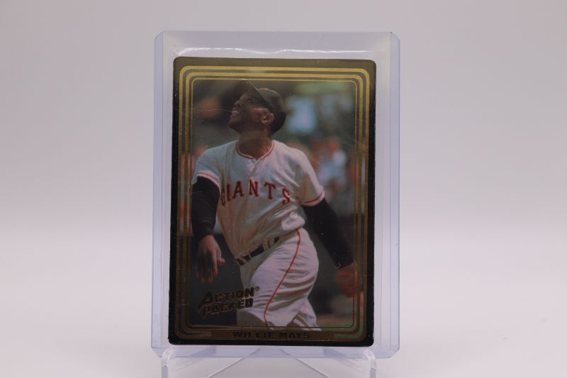 Photo 1 of Willie Mays 1992 Action Packed (Mint)