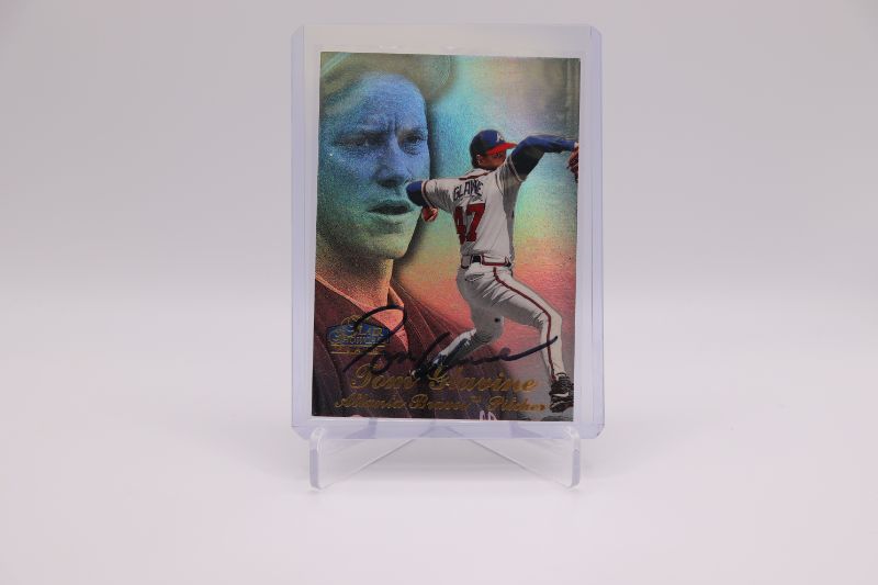 Photo 1 of Tom Glavine 1998 Flair AUTOGRAPHED (Mint)