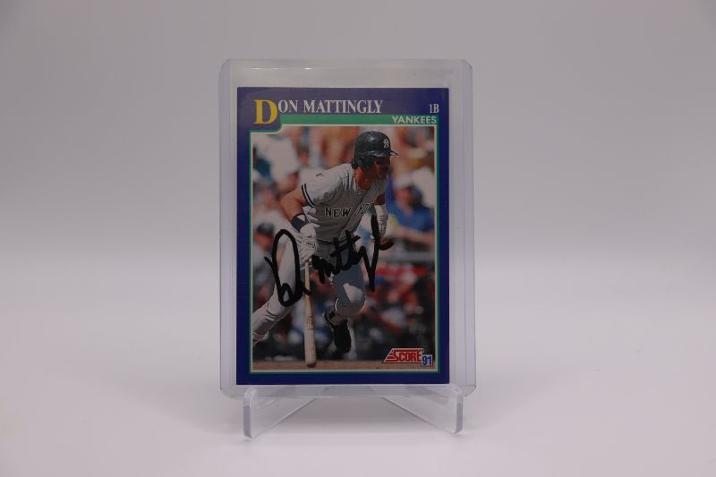 Photo 1 of Don Mattingly 1991 Score AUTOGRAPHED (Mint)