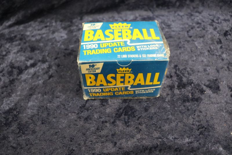 Photo 1 of 1990 Fleer Baseball Update complete set (Frank Thomas) sealed