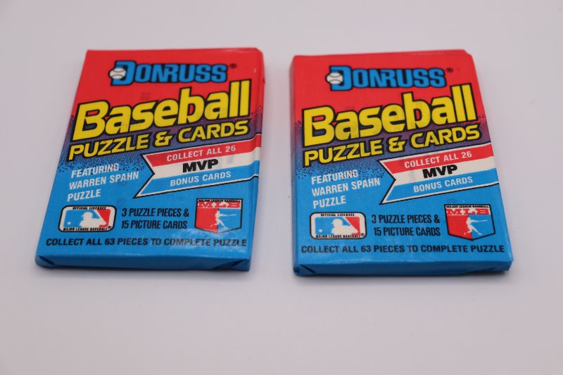 Photo 1 of 2 sealed packs 1989 Donruss Baseball