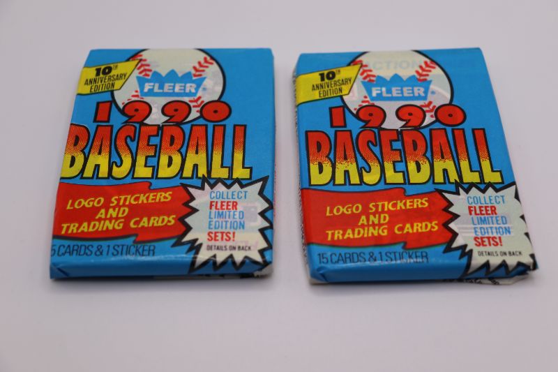 Photo 1 of 2 sealed packs 1990 Fleer Baseball