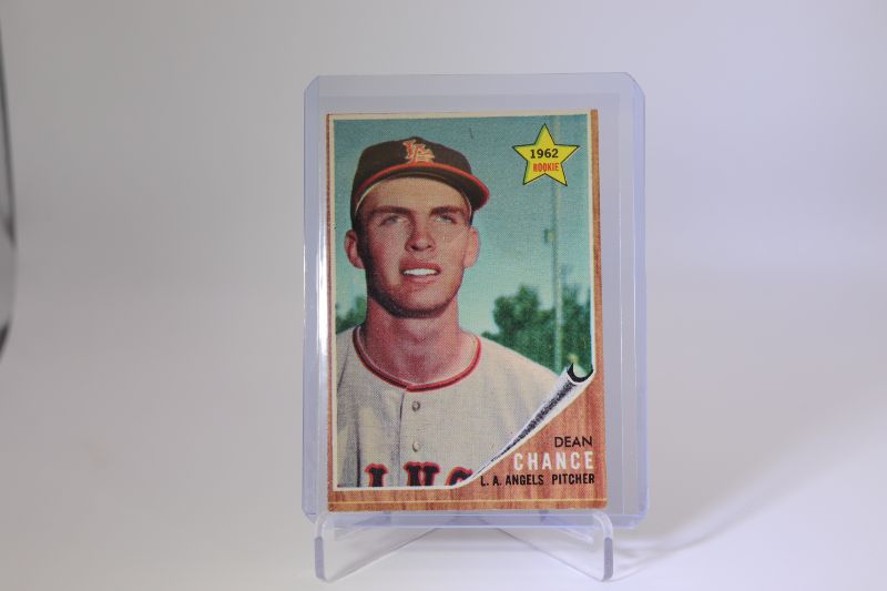 Photo 1 of Dean Chance 1962 Topps ROOKIE (Mint)