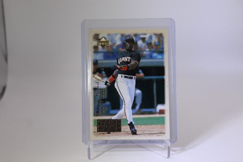 Photo 1 of Barry Bonds 1996 UD (Mint)