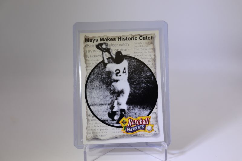 Photo 1 of Willie Mays 1992 UD (Mint)