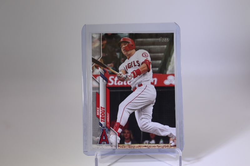 Photo 1 of Mike Trout 2020 Topps (Mint)