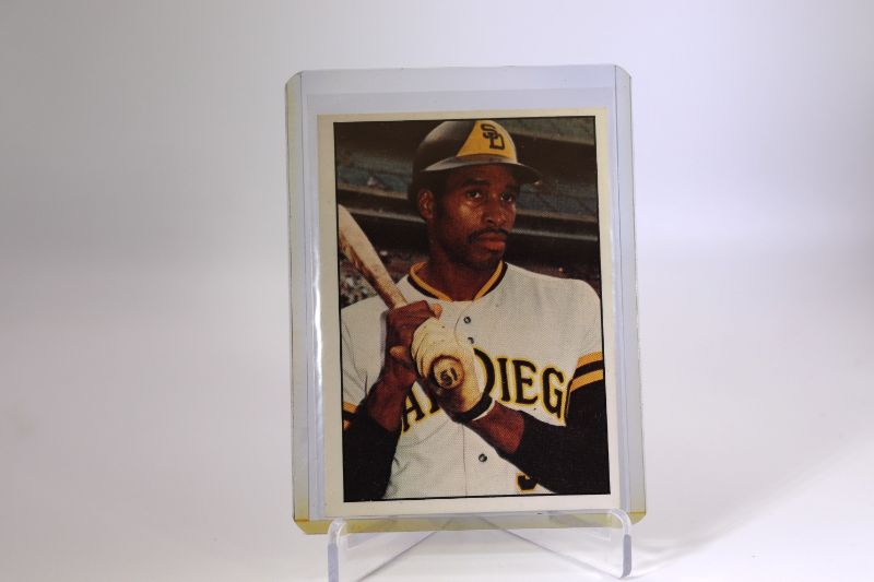 Photo 1 of Dave Winfield 1975 SSPC (Mint)