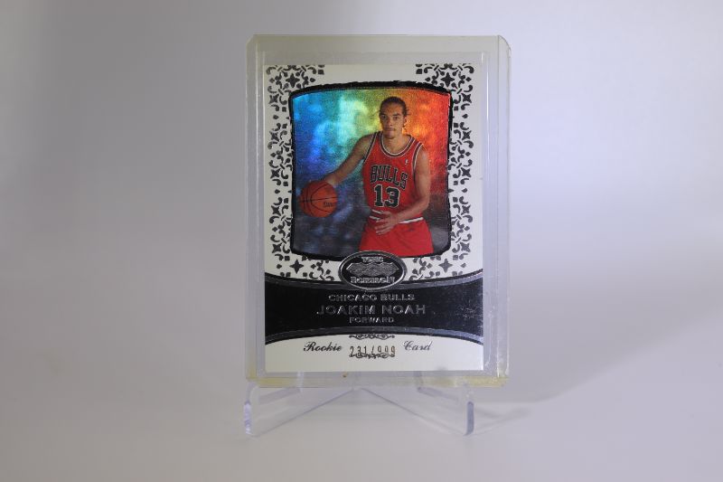 Photo 1 of Joakim Noah 2007 Topps Echelon ROOKIE (Mint) Numbered /999