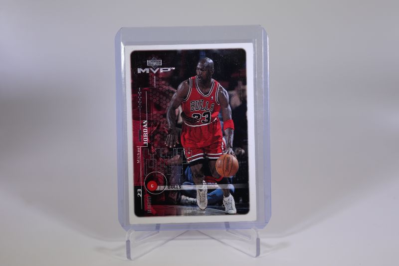 Photo 1 of Michael Jordan 1999 UD MVP (Mint) #220