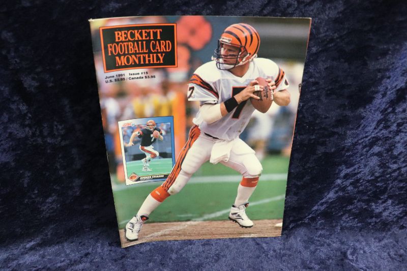 Photo 1 of Boomer Esiason cover of 1991 Beckett