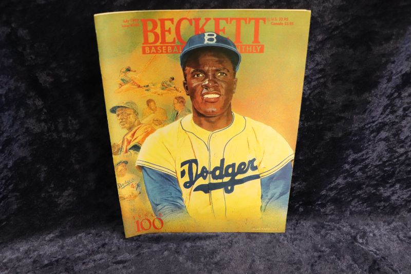 Photo 1 of Jackie Robinson cover of 1993 Beckett