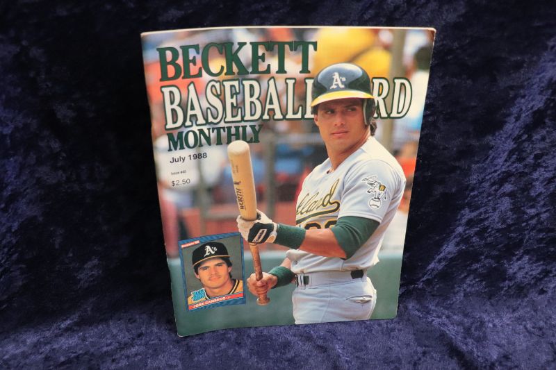 Photo 1 of Jose Canseco cover of 1988 Beckett