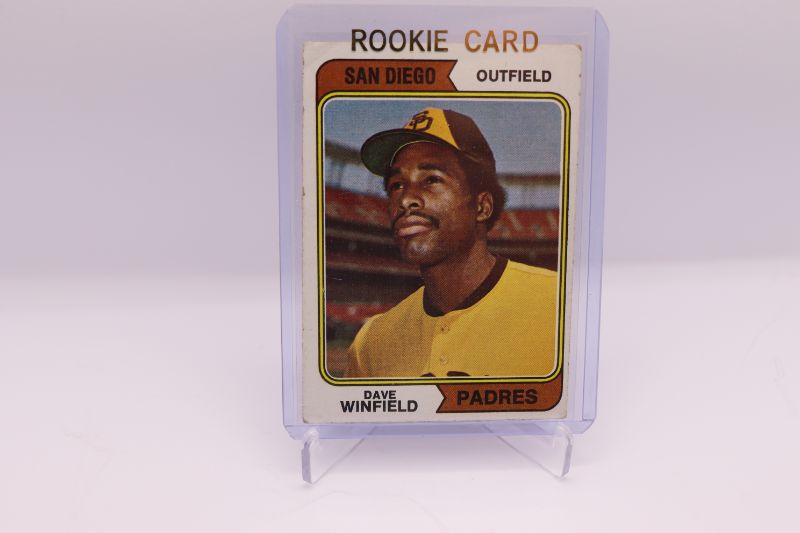 Photo 1 of Dave Winfield 1974 Topps ROOKIE (EX)