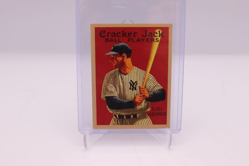 Photo 1 of Lou Gehrig 1915 Cracker Jack reprint (Mint)