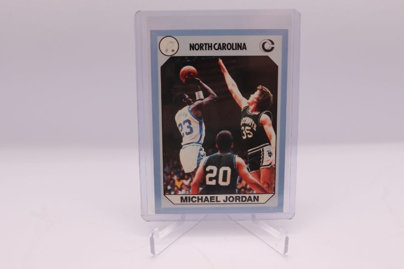 Photo 1 of Michael Jordan 1990 Tarheel collection (Mint) #61