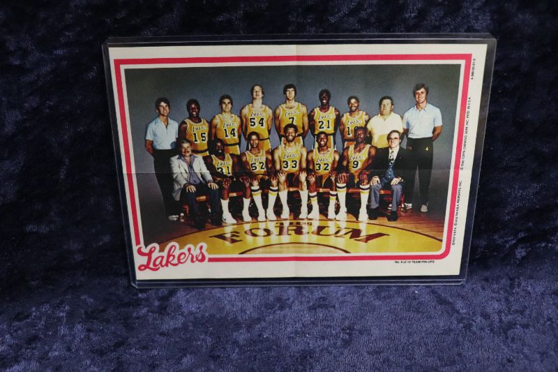 Photo 1 of LA Lakers 1980 Team photo insert (RARE) Kareem, Magic, etc