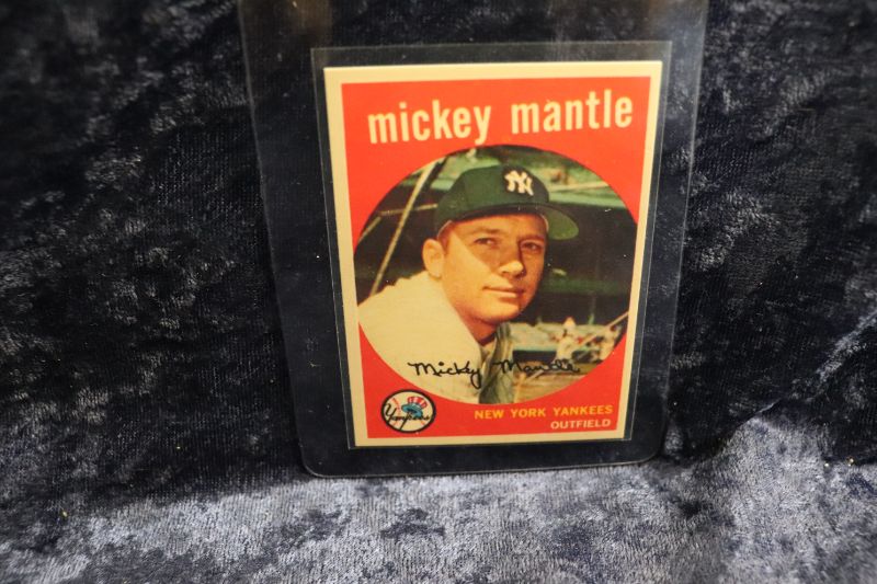 Photo 1 of Mickey Mantle 1959 Topps reprint (Mint)