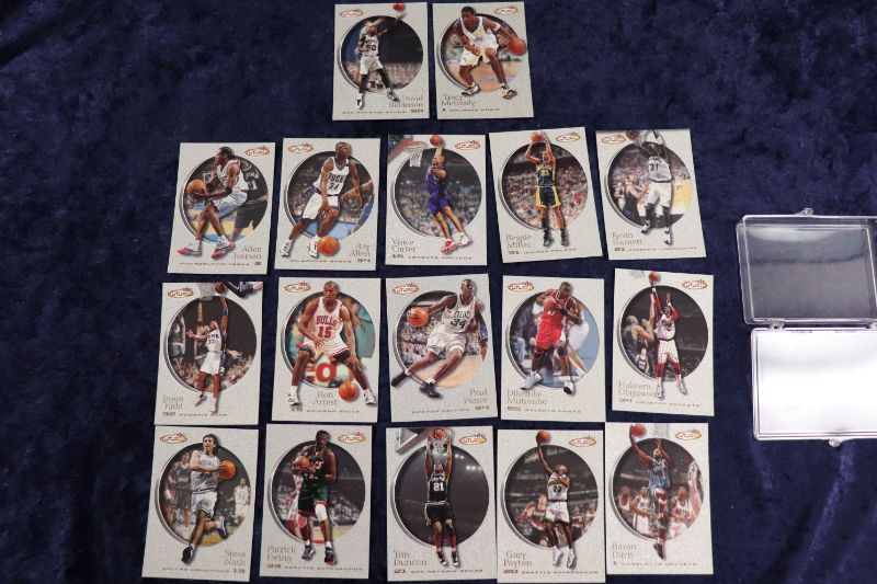 Photo 1 of 17 Card lot 2001 Fleer Futures STARS Basketball (Mint)