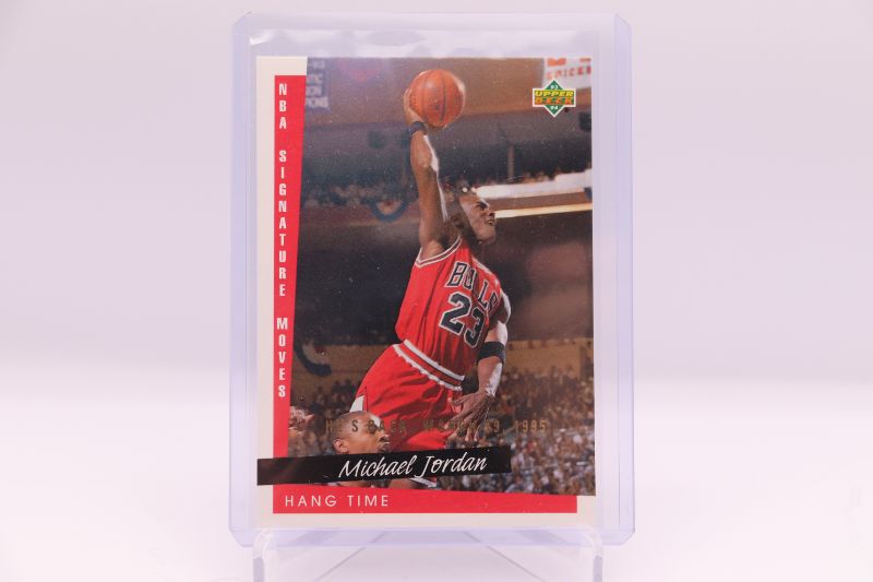 Photo 1 of Michael Jordan 1993 UD Hang Time (Mint) 237