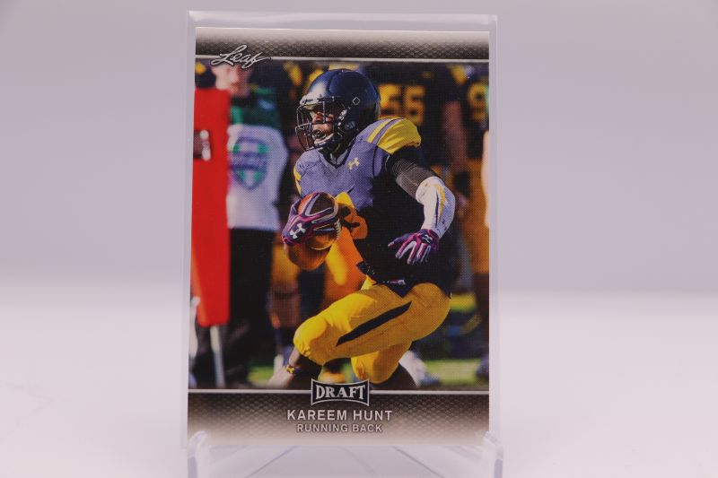 Photo 1 of Kareem Hunt 2017 Leaf ROOKIE (Mint)