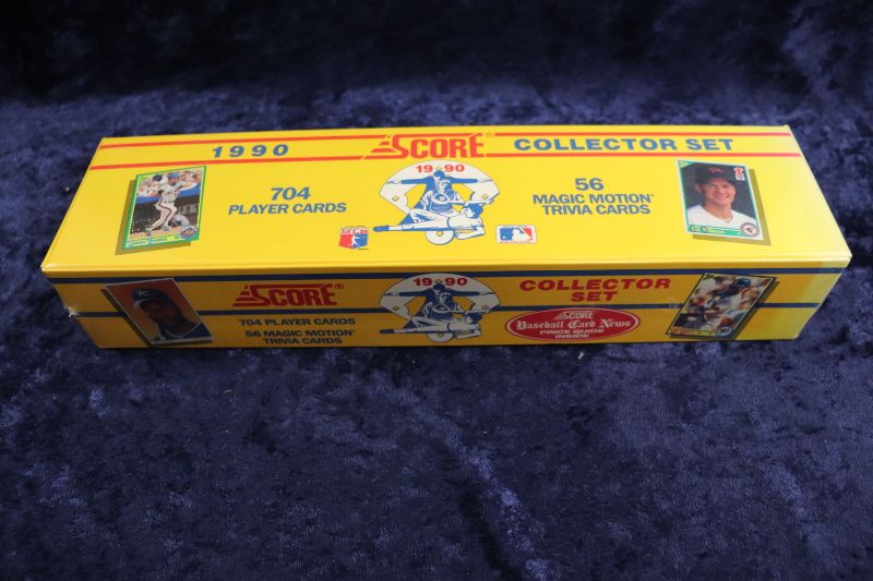 Photo 1 of 1990 Score Baseball complete factory set (Sealed)