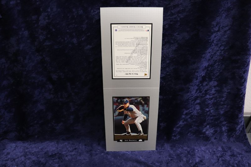 Photo 1 of Jeff Bagwell Jr 1994 folding 3-D card 5.5x7.5 folded (RARE)