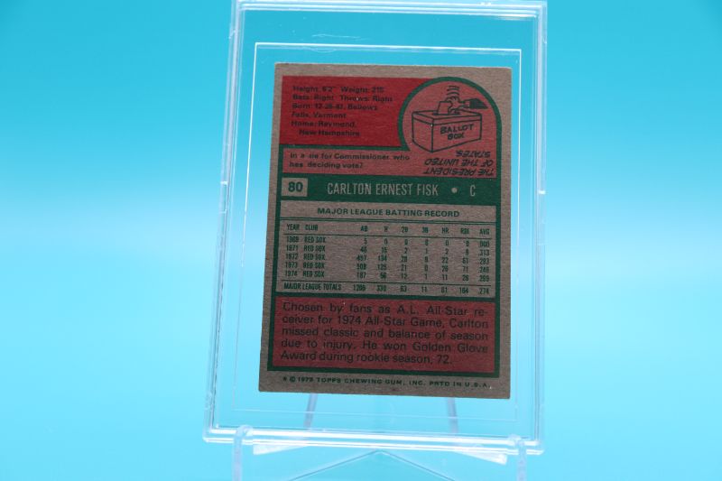 Photo 2 of Carlton Fisk 1975 Topps Mini (EX) in premium holder