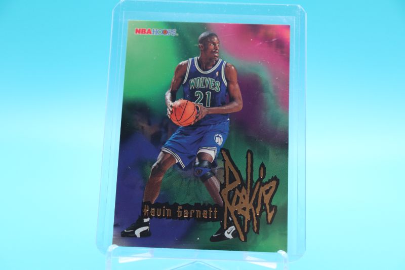 Photo 1 of Kevin Garnett 1996 Hoops ROOKIE (NrMt)