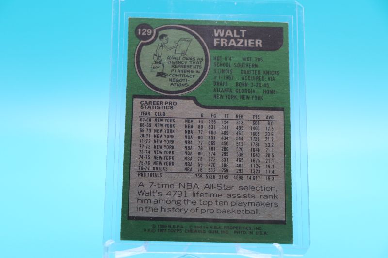 Photo 2 of Walt Frazier 1977 Topps (EX) sm surface crease