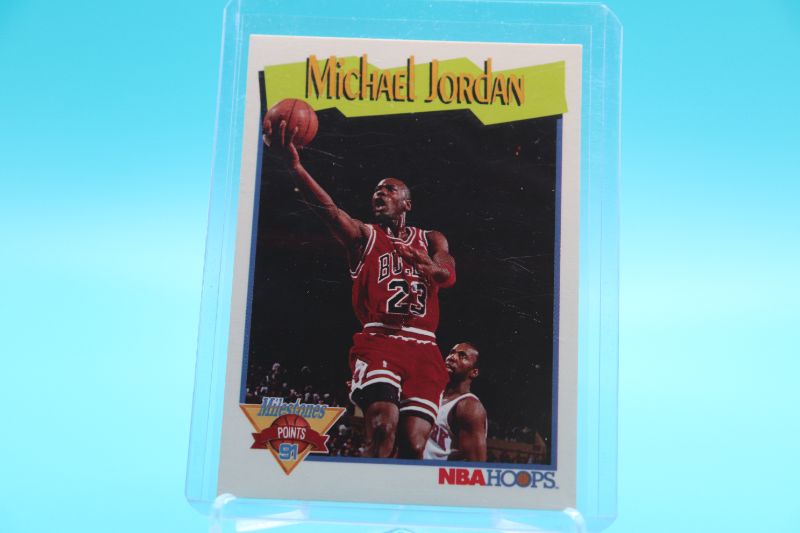 Photo 1 of Michael Jordan 1991 Hoops (Mint) 317
