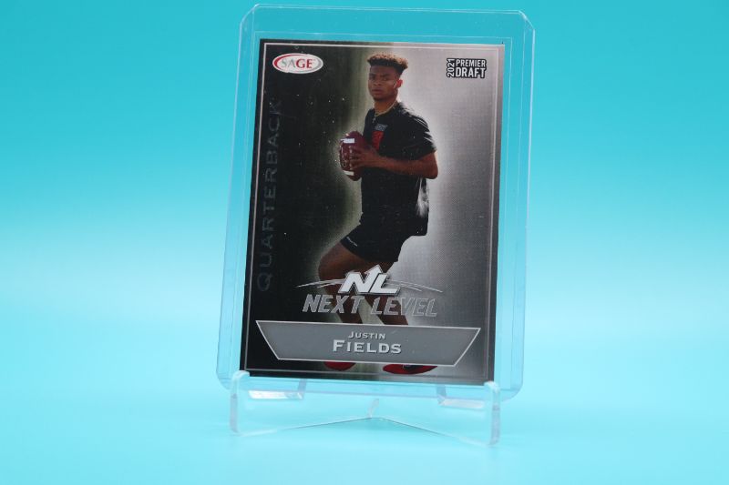 Photo 1 of Justin Fields 2021 Sage ROOKIE (Mint)