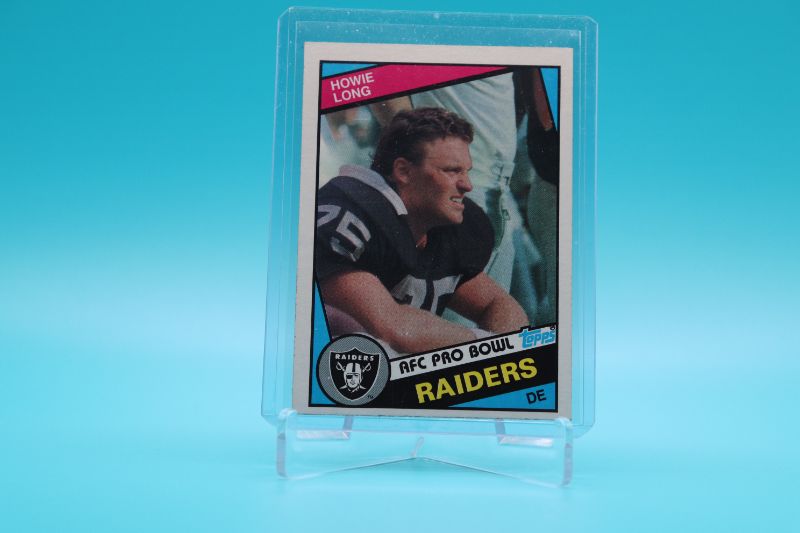 Photo 1 of Howie Long 1984 Topps ROOKIE (NrMt) Raiders