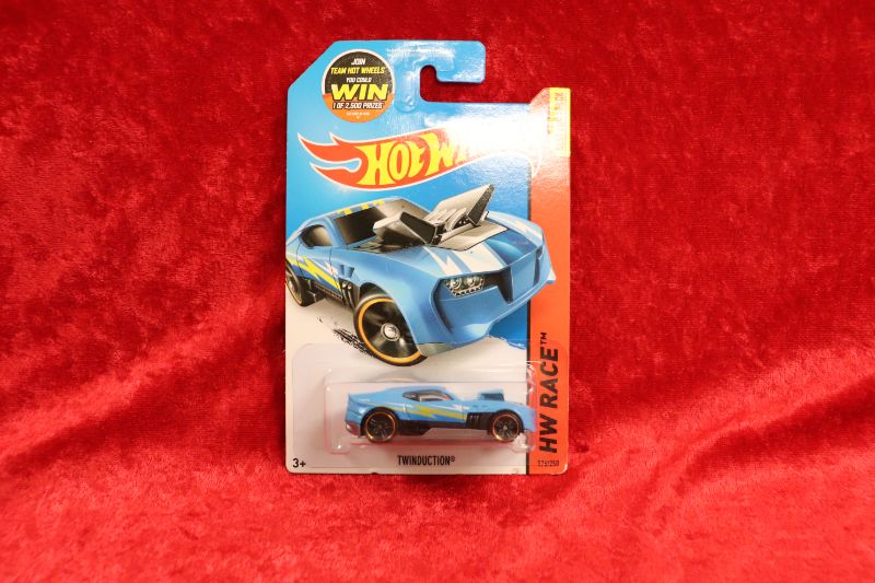 Photo 1 of Hot Wheels 2013 Twinduction (NIB)