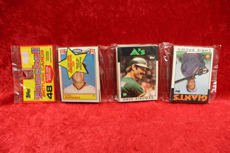 Photo 1 of 1986 Topps Baseball rack pack (Sealed)