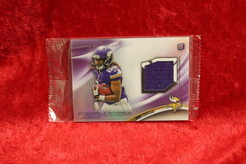 Photo 1 of Cordarrelle Patterson 2013 Topps Platinum ROOKIE jersey card (Sealed)