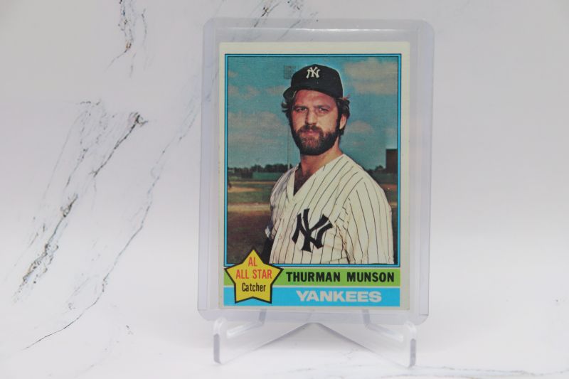 Photo 1 of Thurman Munson 1976 Topps (EX-NrMt)