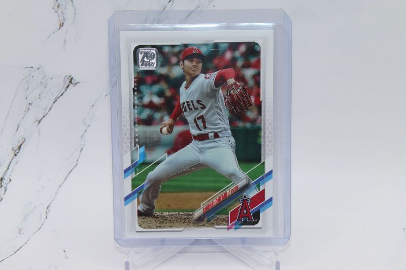 Photo 1 of Shohei Ohtani 2021 Topps (Mint)